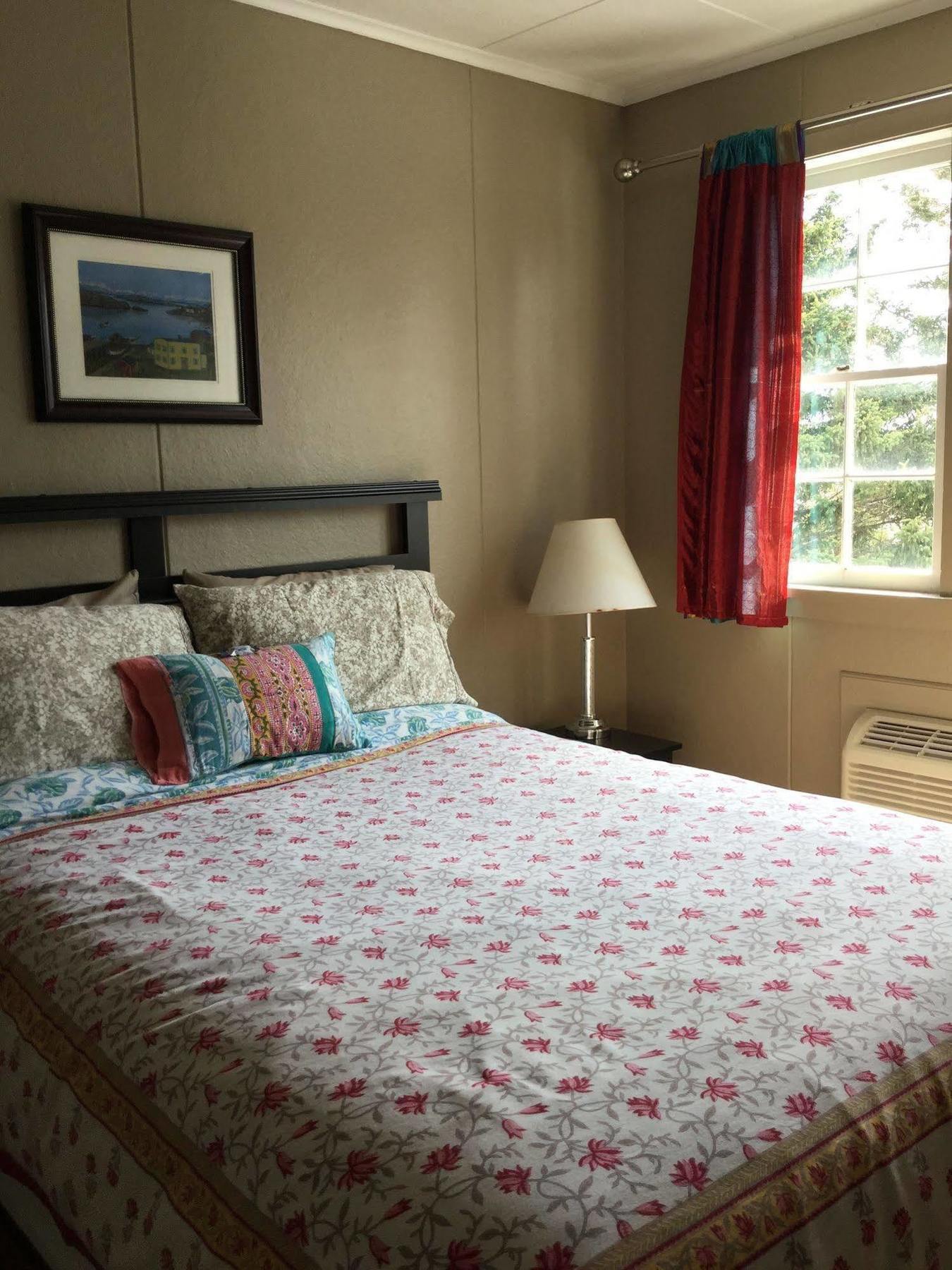 Meems Elliston B&B Exterior photo
